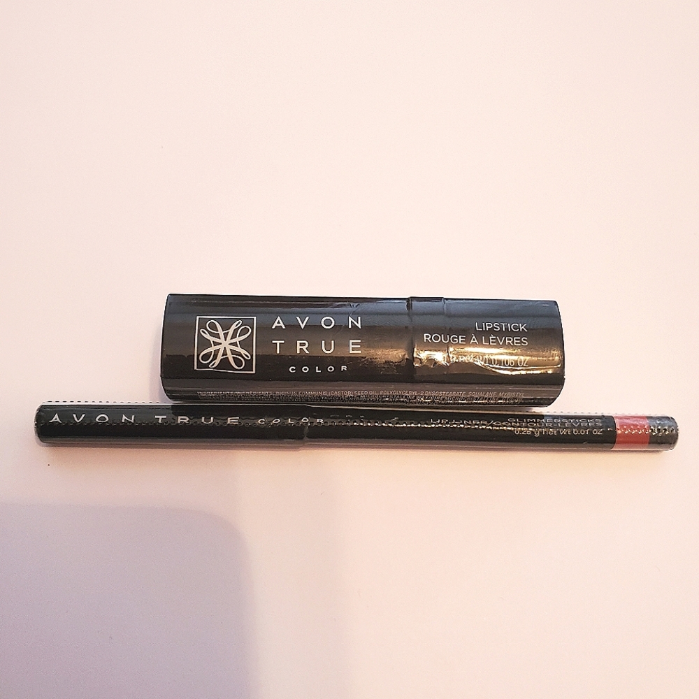 Avon True Color Lipstick & Lip Liner Set in Red